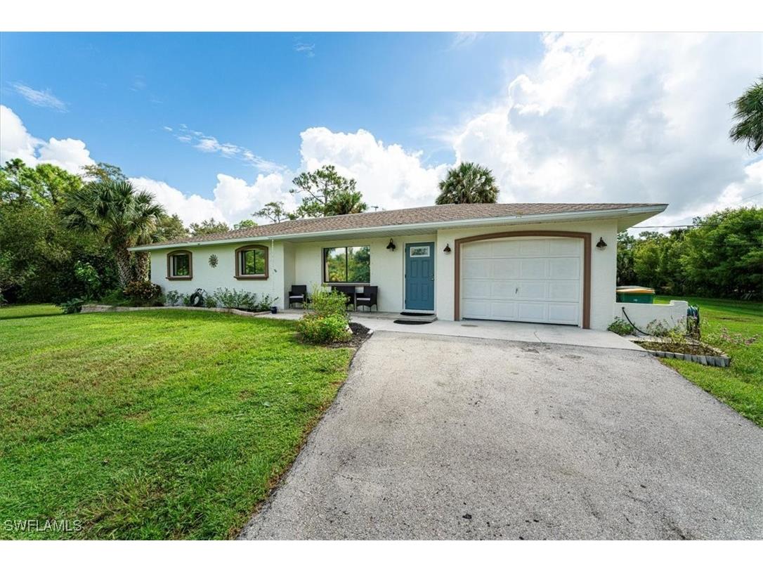 710 7th Street NW Naples FL 34120 224073960 image1
