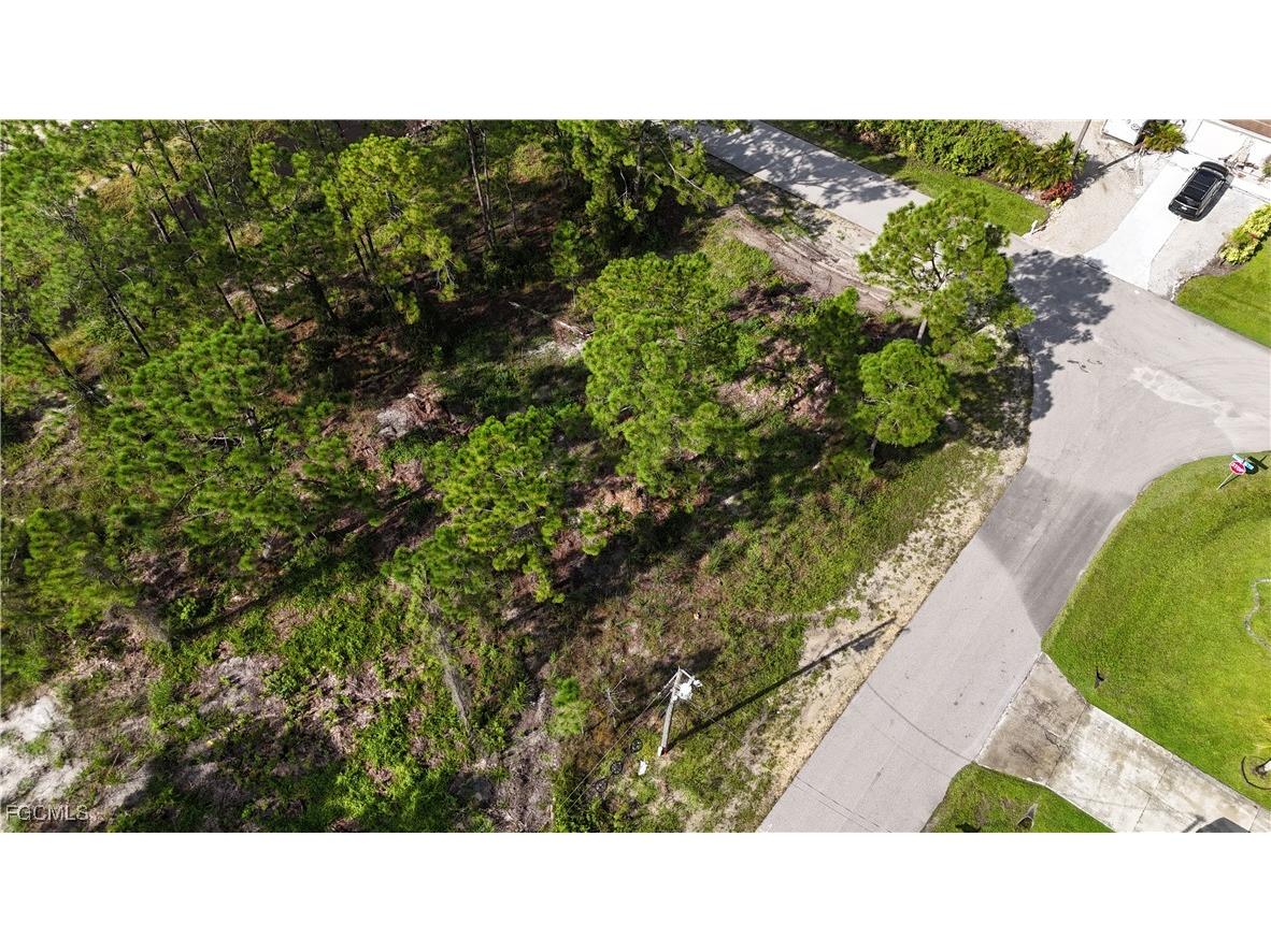 710 Almelia Street E Lehigh Acres FL 33974 2025009865 image6