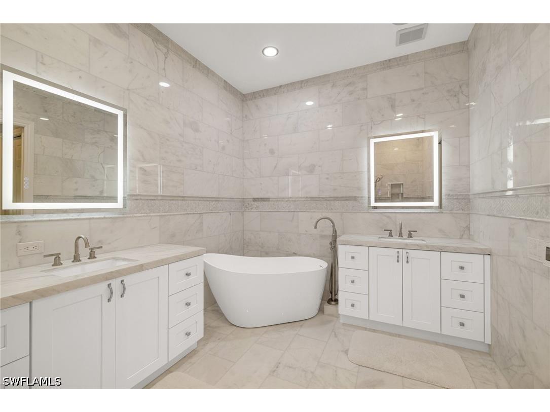710 Bentwater Circle #204 Naples FL 34108 226015267 image11
