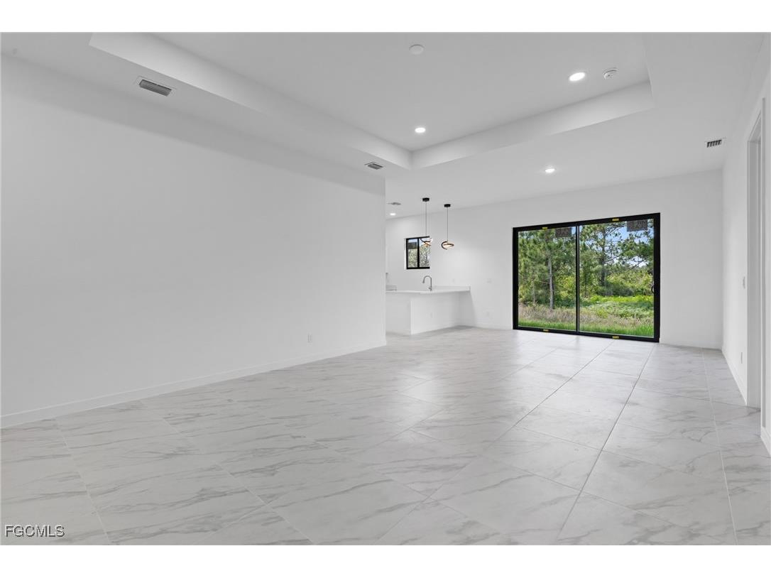 710 Eisenhower Boulevard Lehigh Acres FL 33974 2026005991 image8