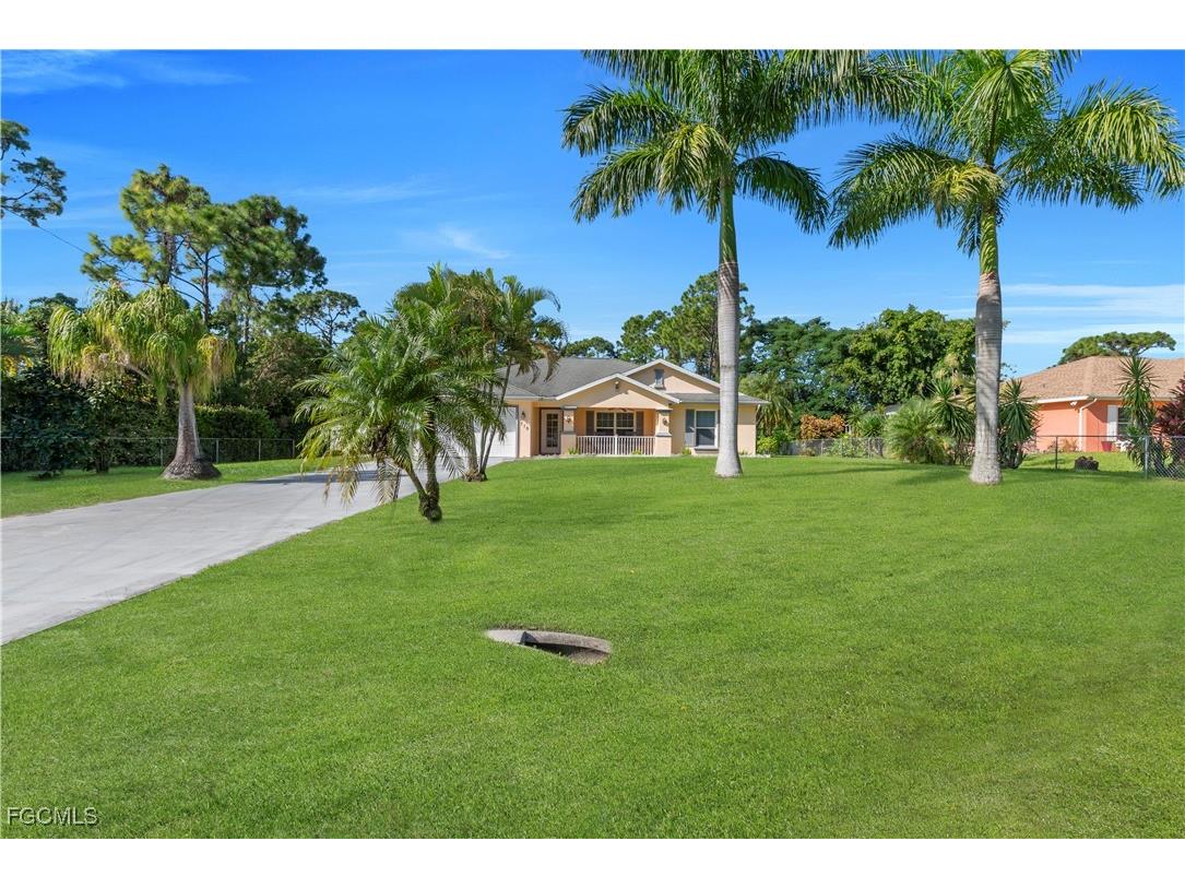710 Homestead Road S Lehigh Acres FL 33974 2025019081 image4