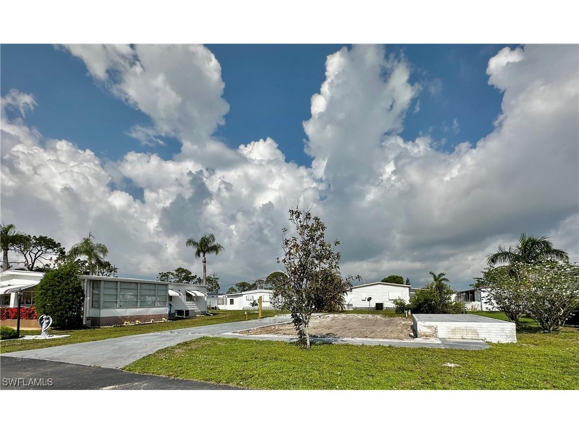 710 Leisure Lane North Fort Myers FL 33917 223092054 image1