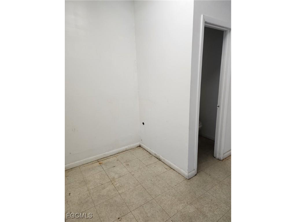 710 Pondella Road #3 North Fort Myers FL 33903 2025009429 image7