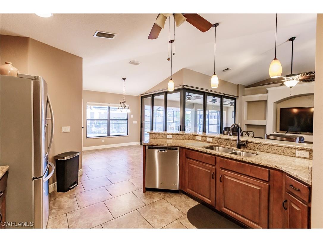 710 SE 8th Place Cape Coral FL 33990 223035825 image1