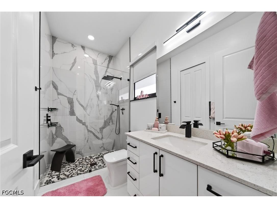 710 SW 12th Terrace Cape Coral FL 33991 2026025391 image23