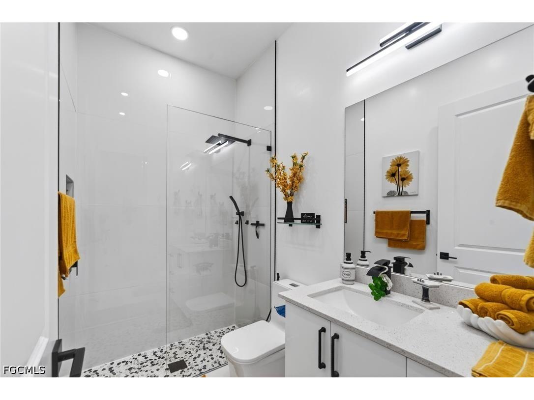 710 SW 12th Terrace Cape Coral FL 33991 2026025391 image25