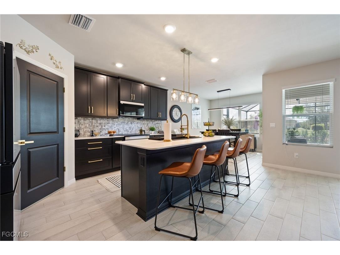 710 SW 15th Street Cape Coral FL 33991 2025017625 image16