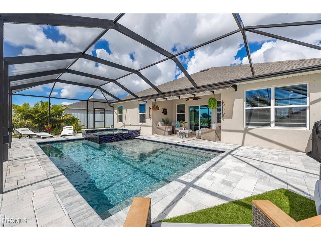 710 SW 15th Street Cape Coral FL 33991 2025017625 image2