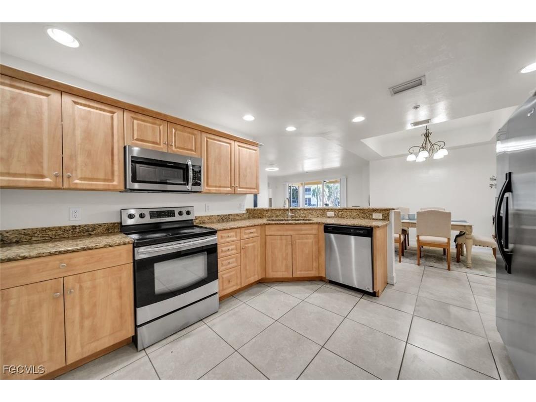 710 SW 47th Street #103 Cape Coral FL 33914 2025007456 image31