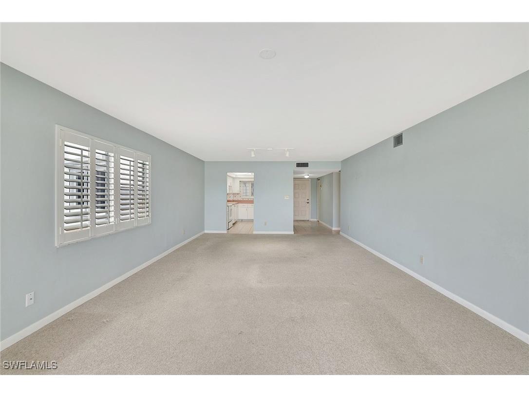 710 W Elkcam Circle #204 Marco Island FL 34145 225077621 image4