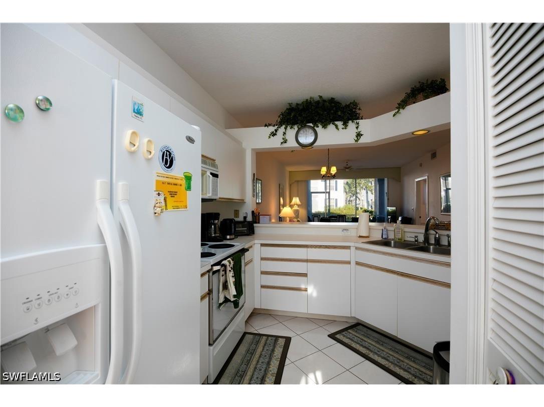 7104 Barrington Circle #3-102 Naples FL 34108 226015306 image4