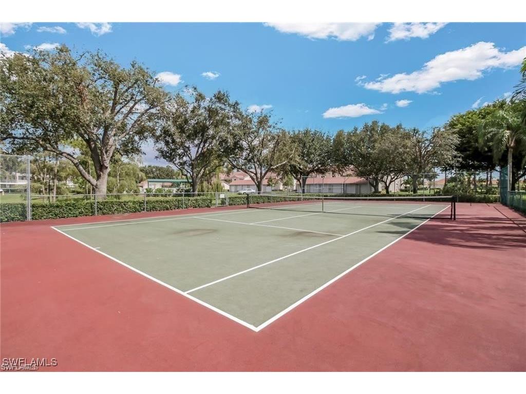 7105 Dennis Circle #E-302 Naples FL 34104 225073641 image27