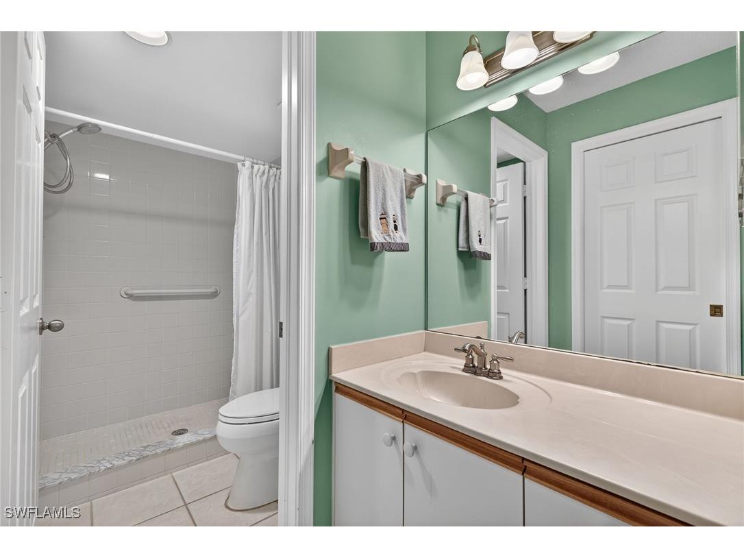 7105 Dennis Circle #E207 Naples FL 34104 226003815 image16