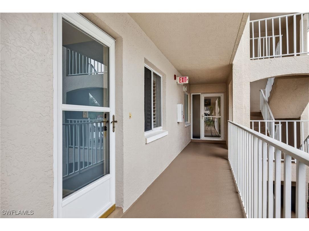 7105 Dennis Circle #E207 Naples FL 34104 226003815 image22