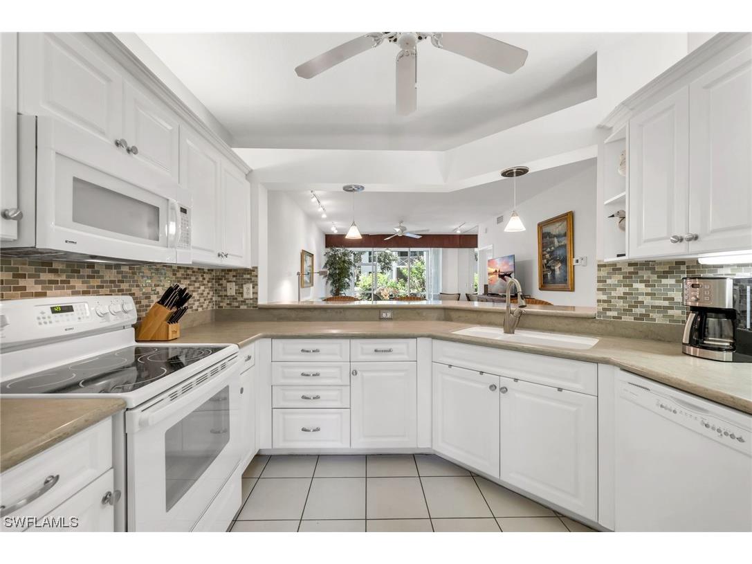 7108 Barrington Circle #2-102 Naples FL 34108 223040009 image1