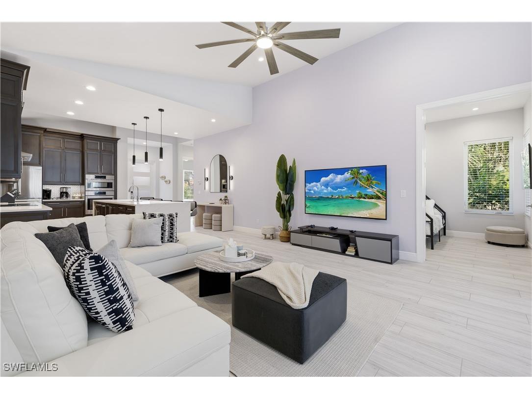 711 91st Avenue N Naples FL 34108 225077711 image1