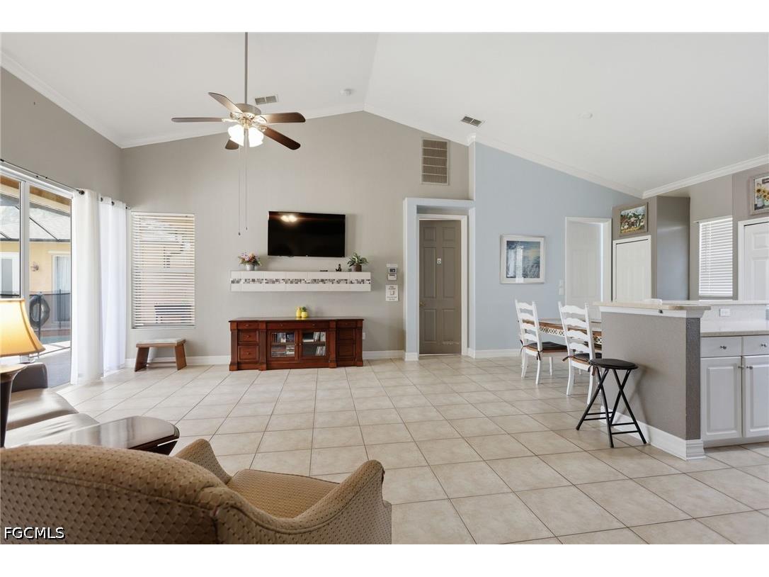 711 Crestline Avenue S Lehigh Acres FL 33974 2026022148 image3