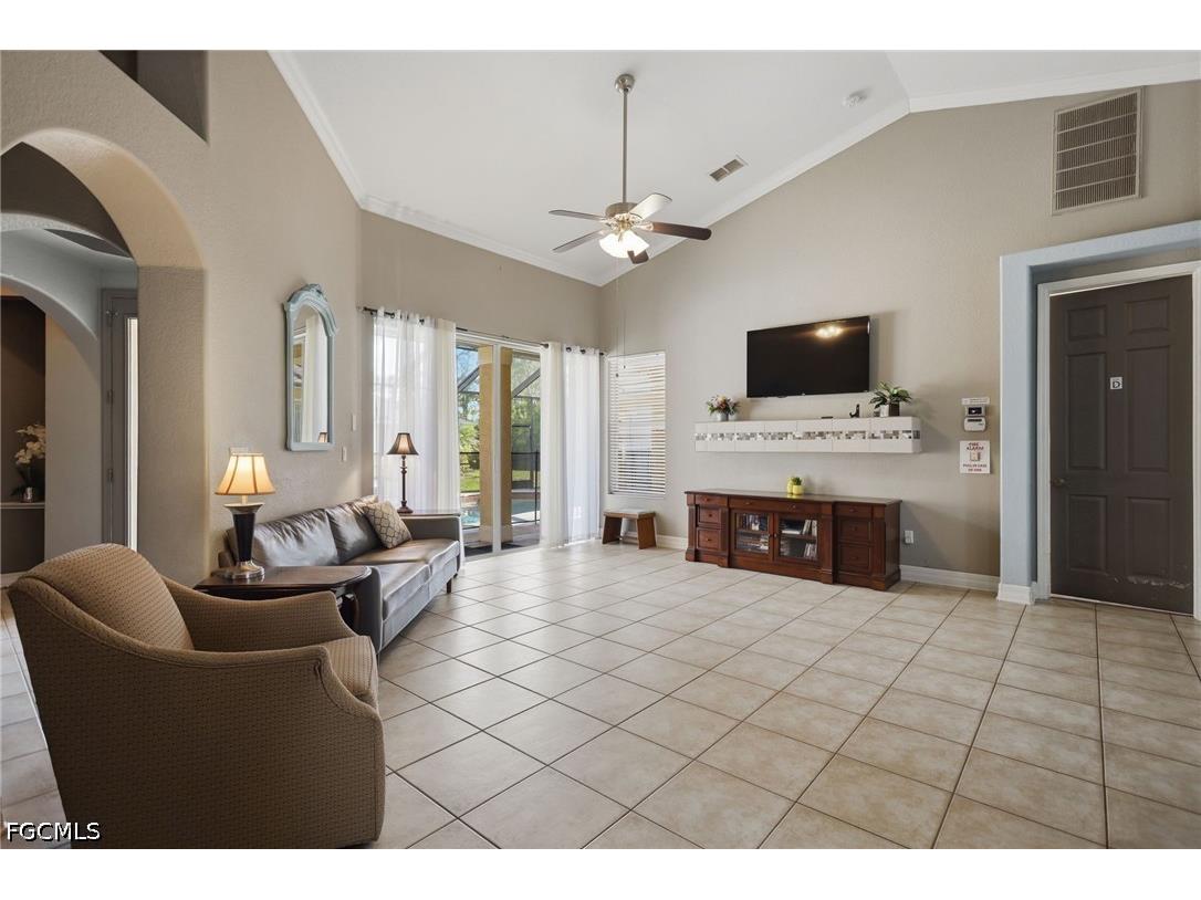 711 Crestline Avenue S Lehigh Acres FL 33974 2026022148 image4
