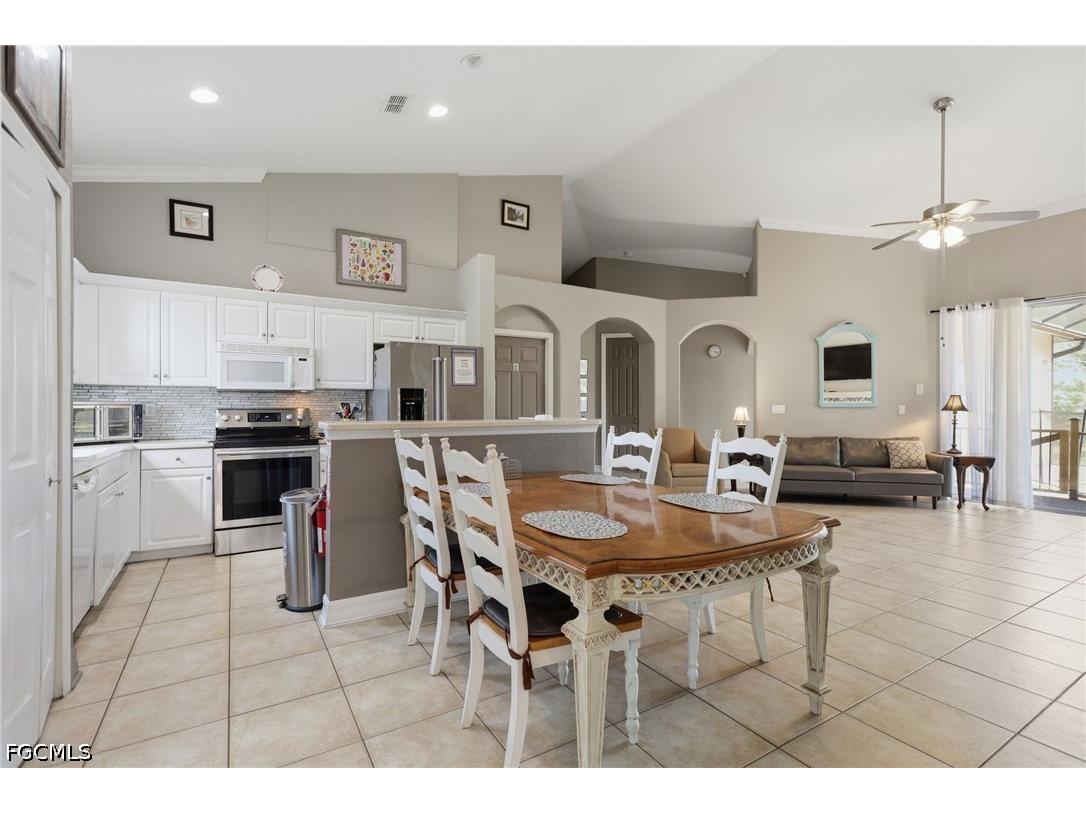 711 Crestline Avenue S Lehigh Acres FL 33974 2026022148 image7