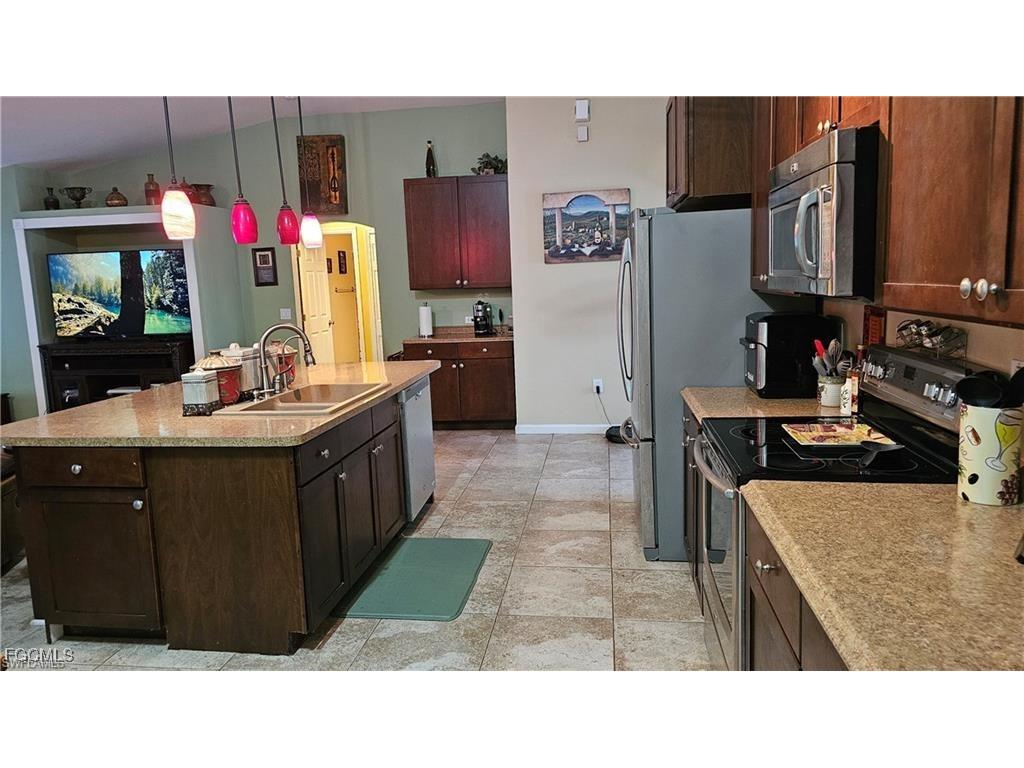 711 Epps Brown Street E Lehigh Acres FL 33974 2025003226 image4