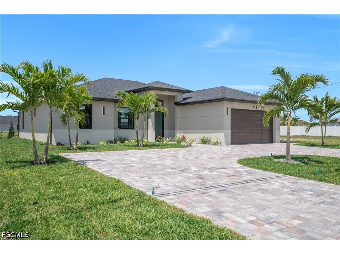 711 Gleason Parkway Cape Coral FL 33914 2026020671 image1