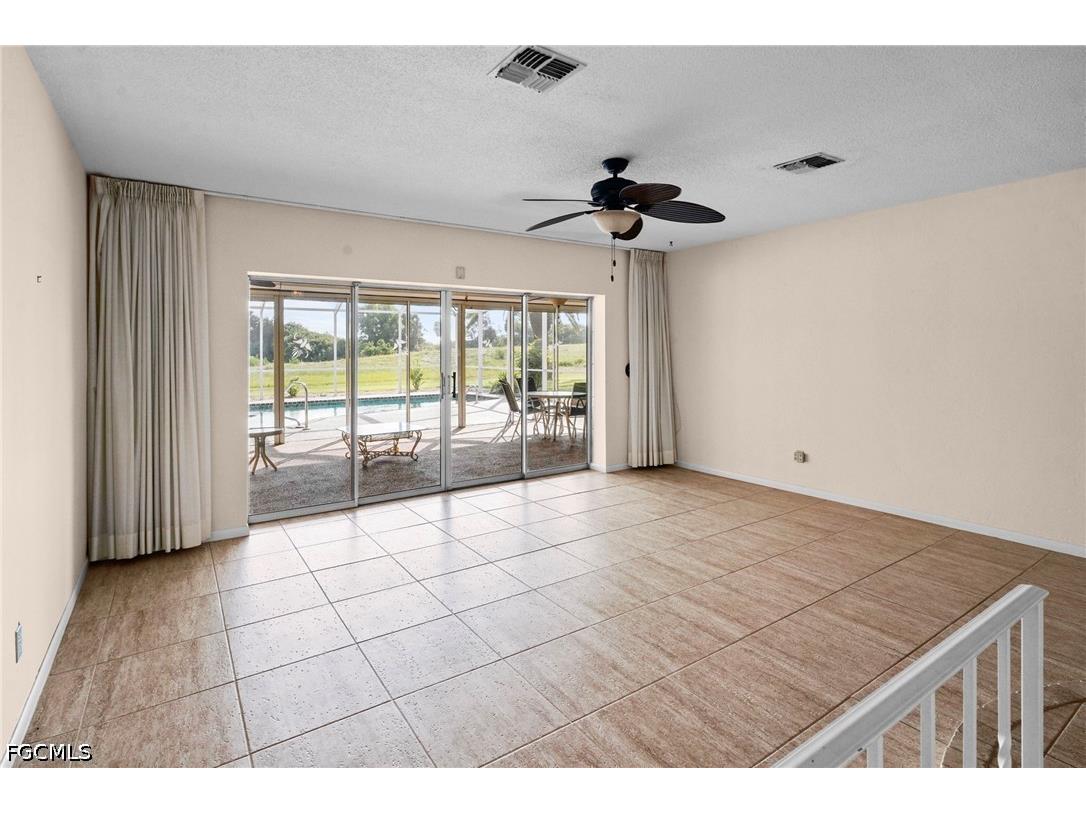 711 Mirror Lakes Drive Lehigh Acres FL 33974 2026026402 image10