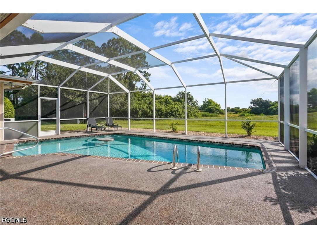 711 Mirror Lakes Drive Lehigh Acres FL 33974 2026026402 image4