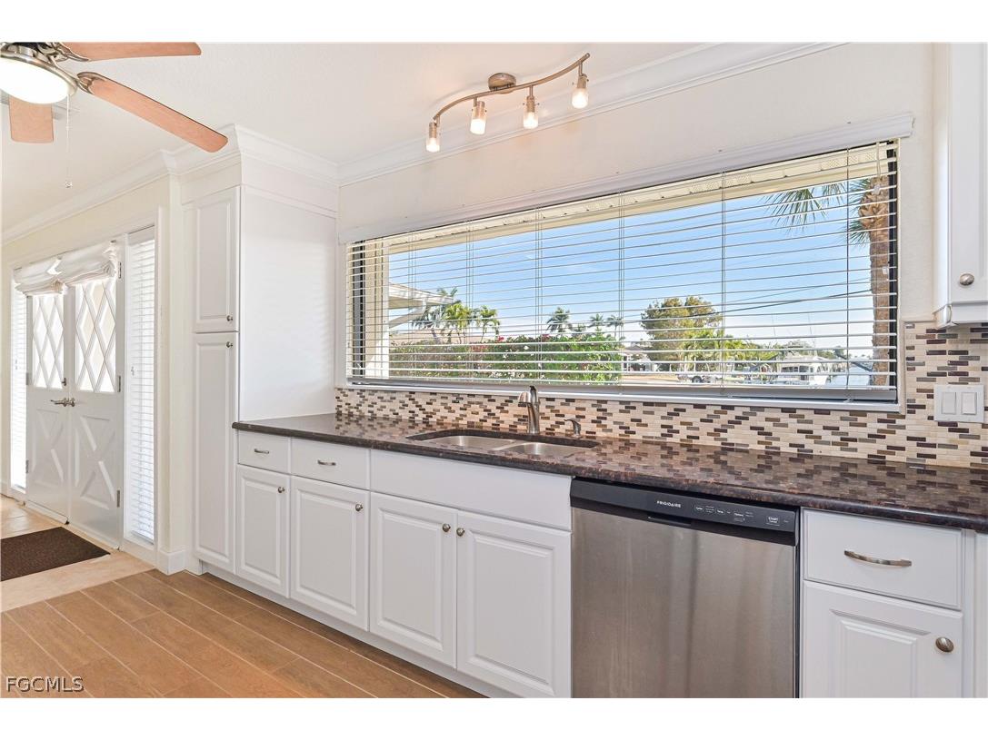 711 Monterey Avenue Cape Coral FL 33904 2026009652 image18