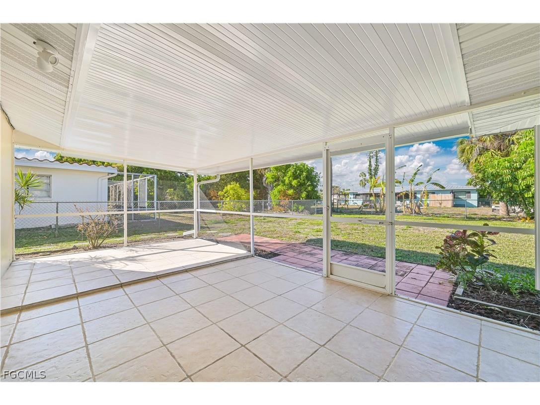 711 Monterey Avenue Cape Coral FL 33904 2026009652 image6