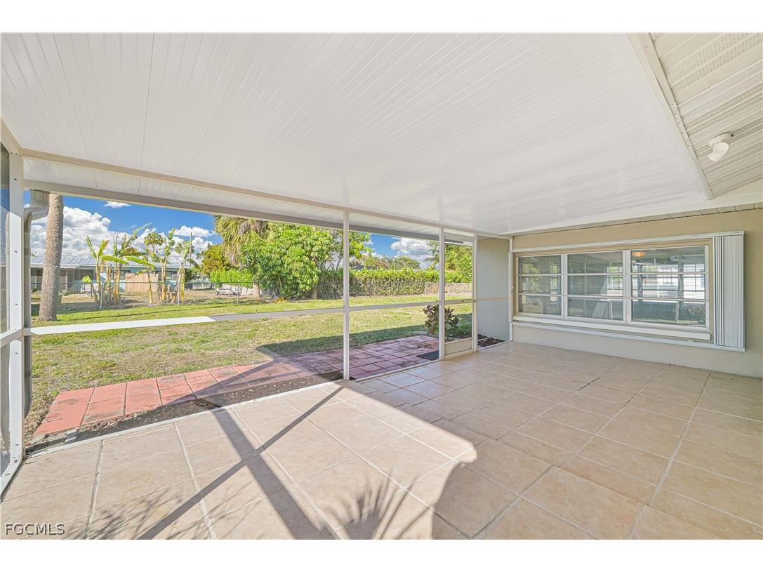 711 Monterey Avenue Cape Coral FL 33904 2026009652 image7