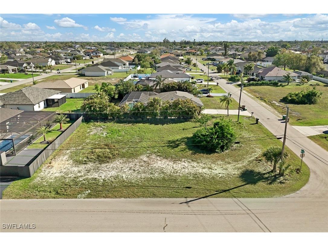 711 NE 2nd Avenue Cape Coral FL 33909 225026186 image1