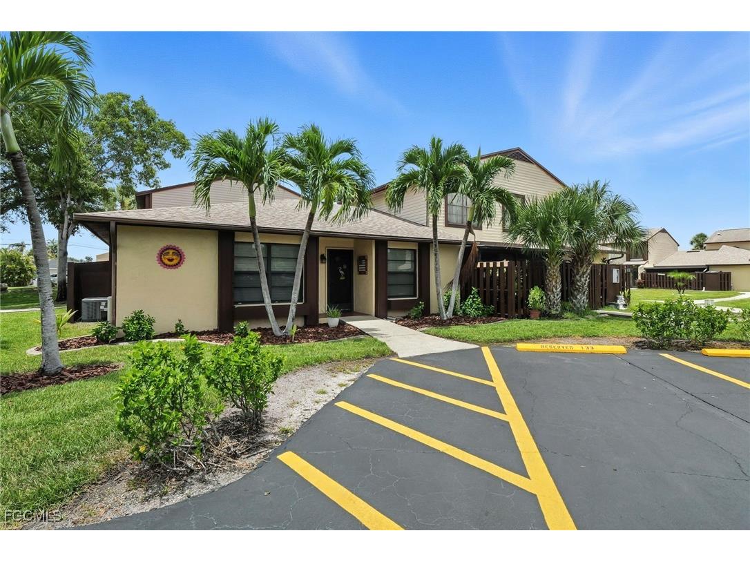 711 SE 12th Avenue #135 Cape Coral FL 33990 2025003193 image1