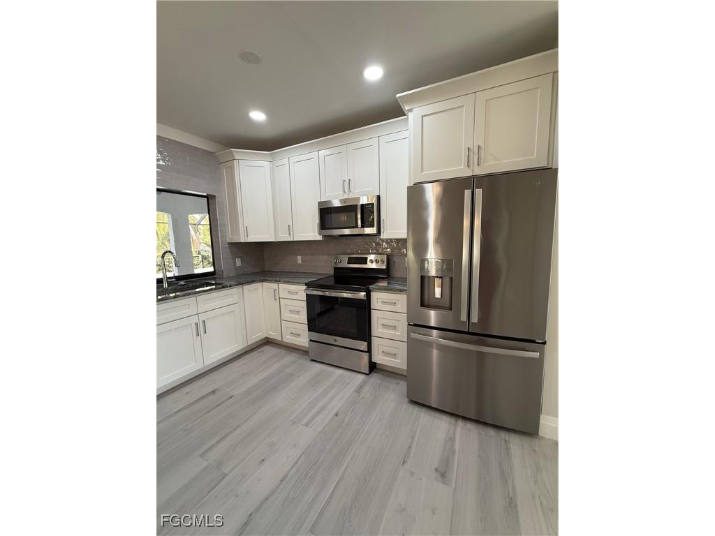 711 SE 33rd Terrace Cape Coral FL 33904 2025022244 image12