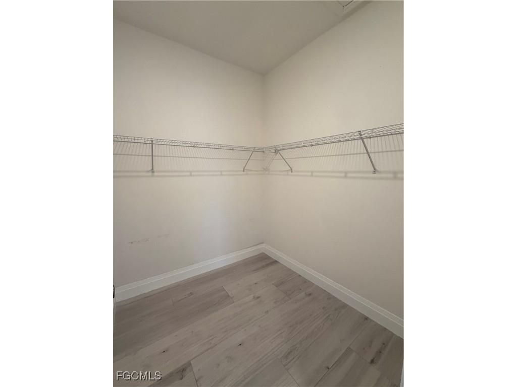 711 SE 33rd Terrace Cape Coral FL 33904 2025022244 image24