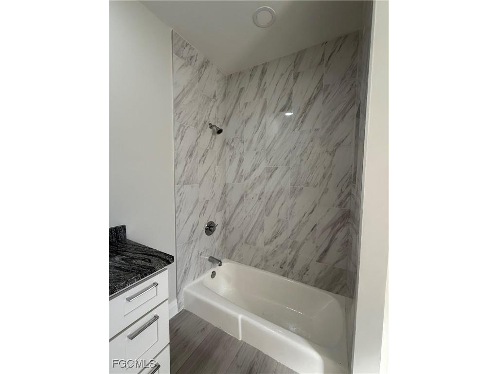 711 SE 33rd Terrace Cape Coral FL 33904 2025022244 image30