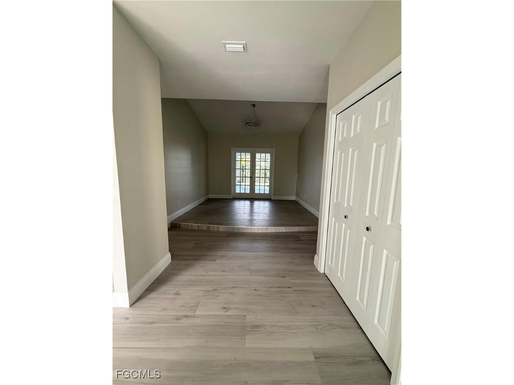 711 SE 33rd Terrace Cape Coral FL 33904 2025022244 image4