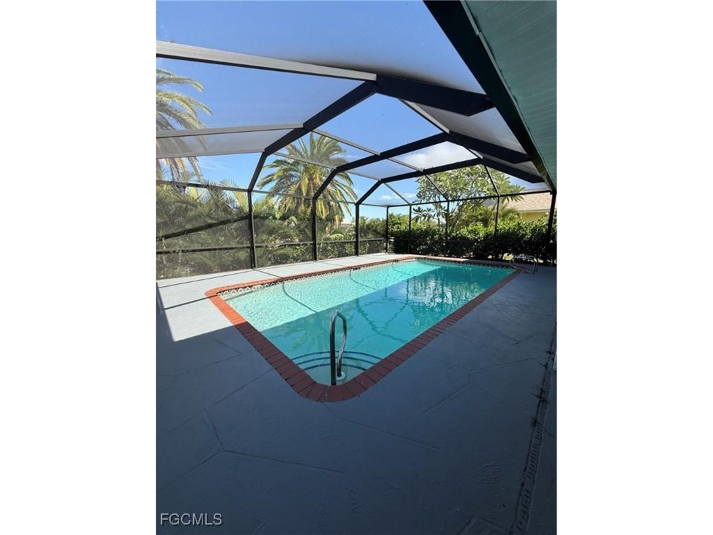 711 SE 33rd Terrace Cape Coral FL 33904 2025022244 image46