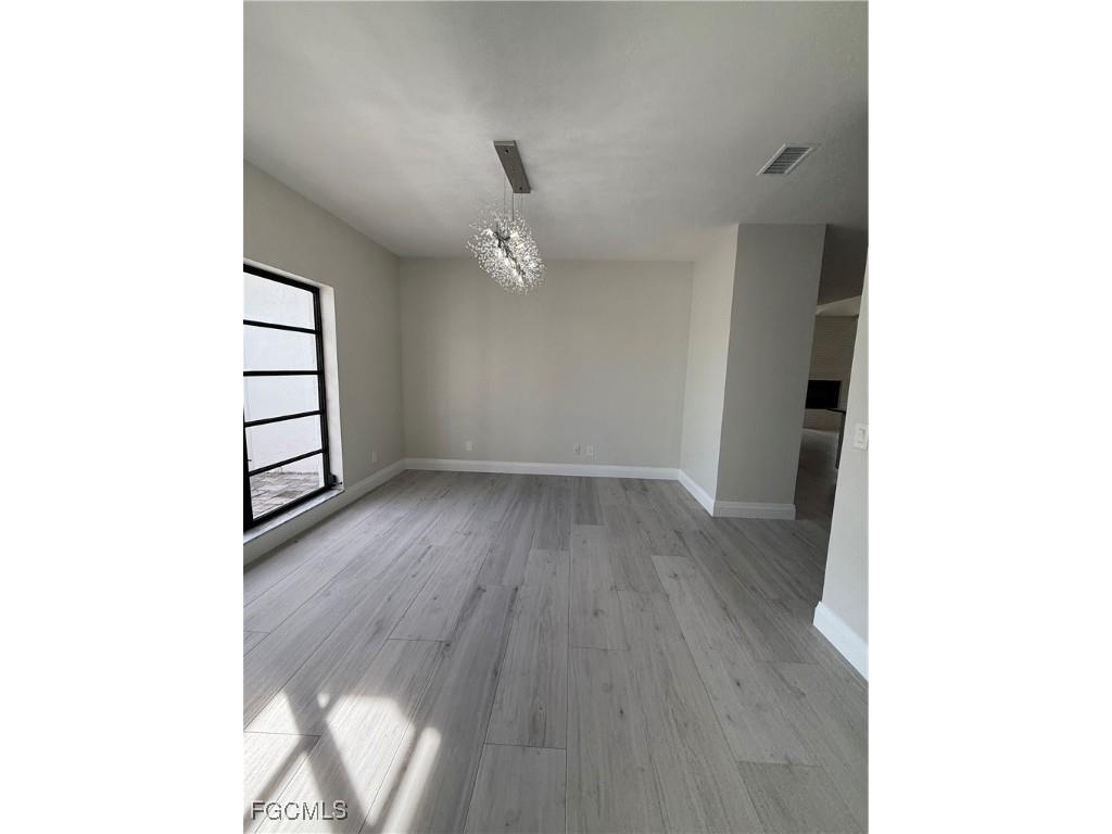 711 SE 33rd Terrace Cape Coral FL 33904 2025022244 image6