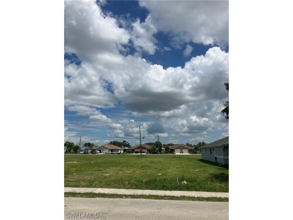 711 SE 8th Street Cape Coral FL 33990 223055807 image1
