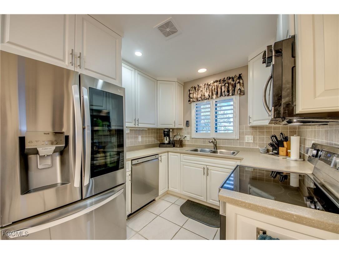 7116 Blanquilla Court #220 Fort Myers FL 33908 2026000379 image25