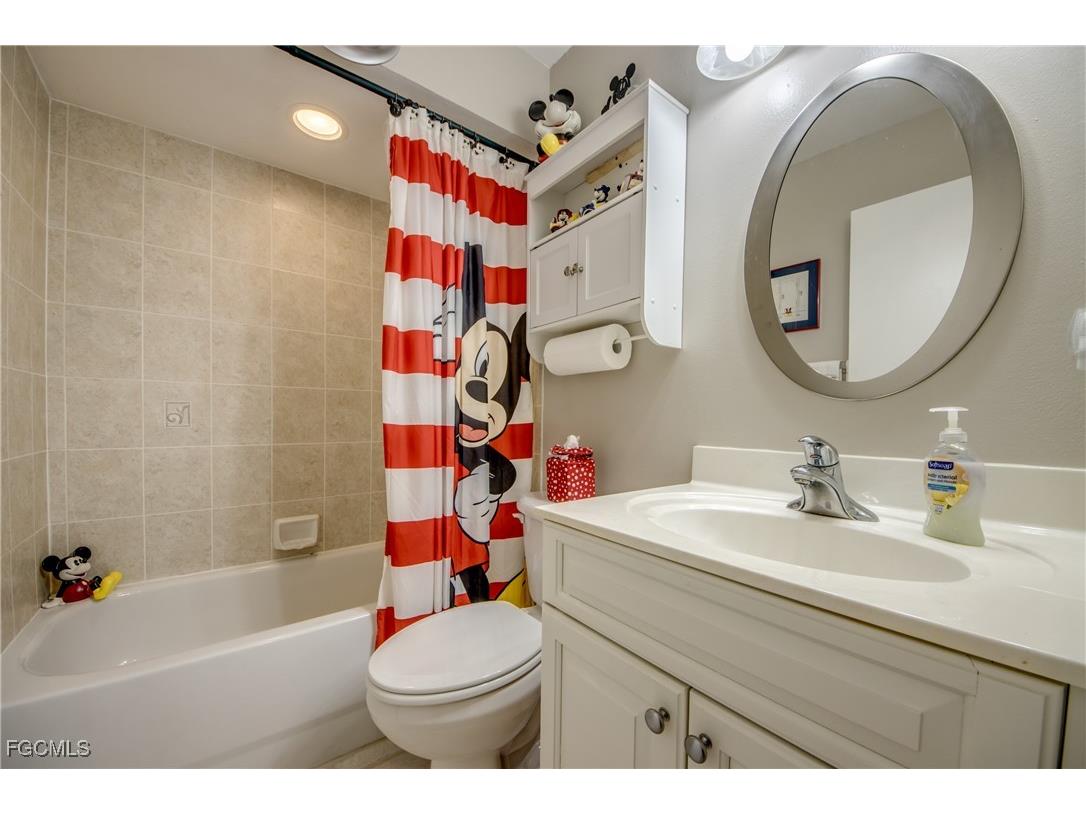 7116 Blanquilla Court #220 Fort Myers FL 33908 2026000379 image33
