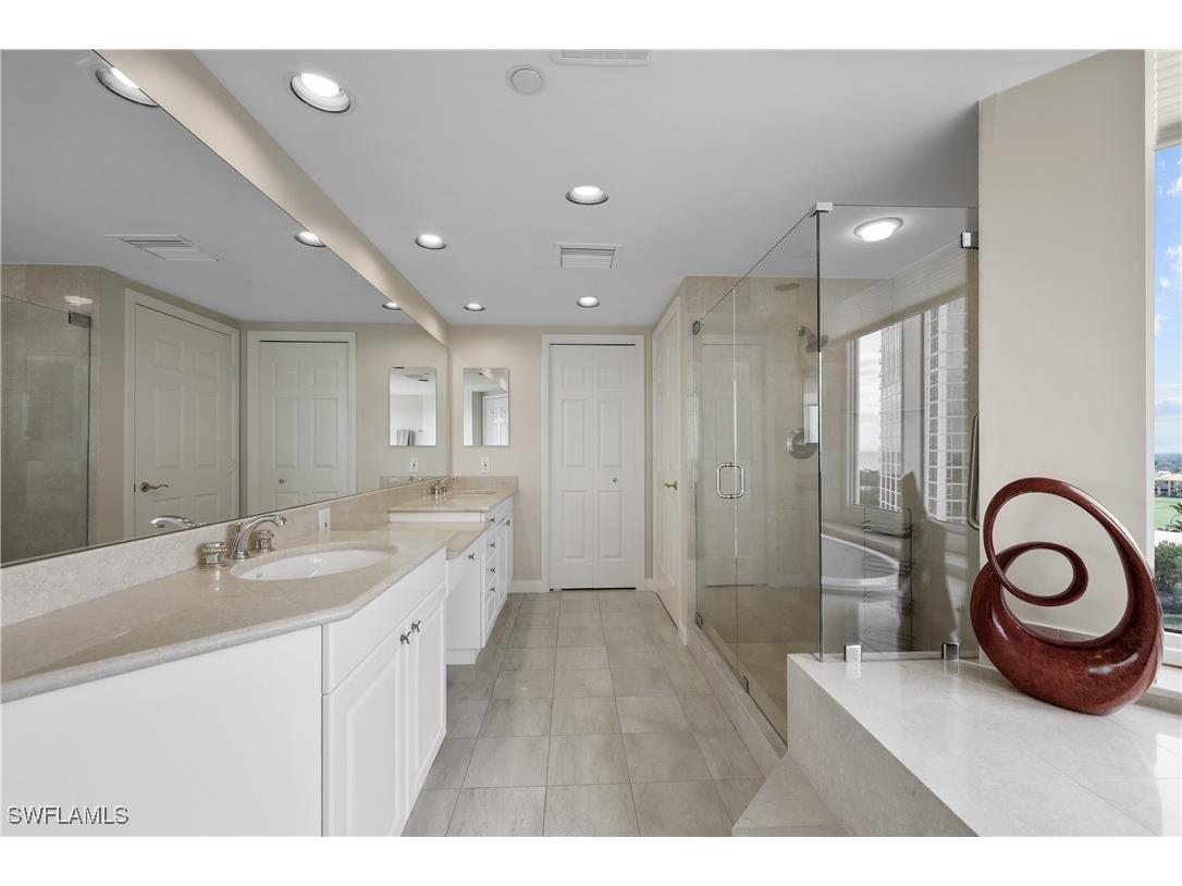 7117 Pelican Bay Boulevard #1101 Naples FL 34108 225073987 image11