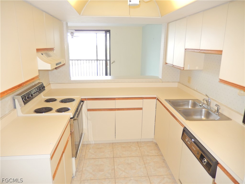 7119 Lakeridge View Court #403 Fort Myers FL 33907 2026010910 image17