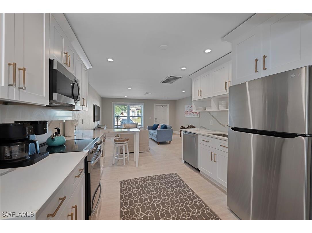 712 110th Avenue N Naples FL 34108 225082750 image5