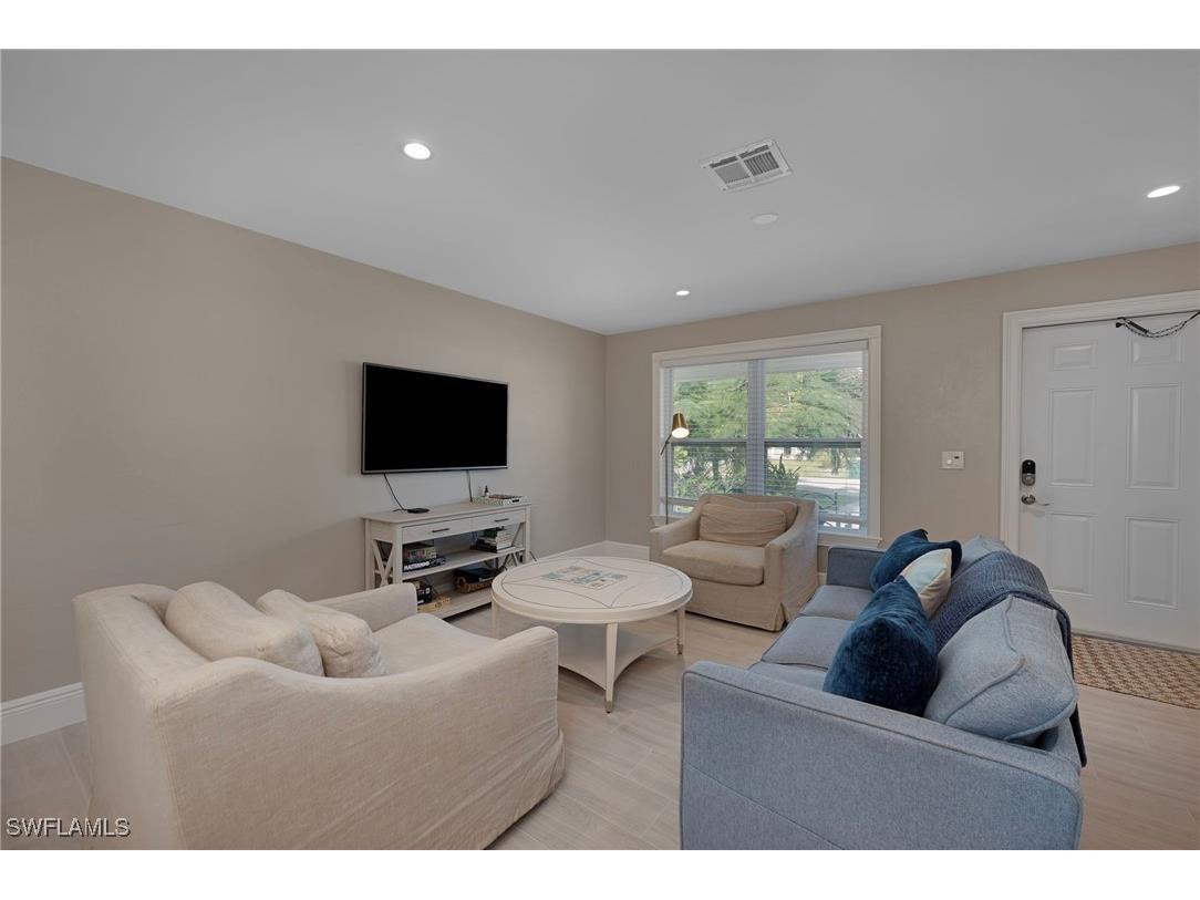 712 110th Avenue N Naples FL 34108 225082750 image9