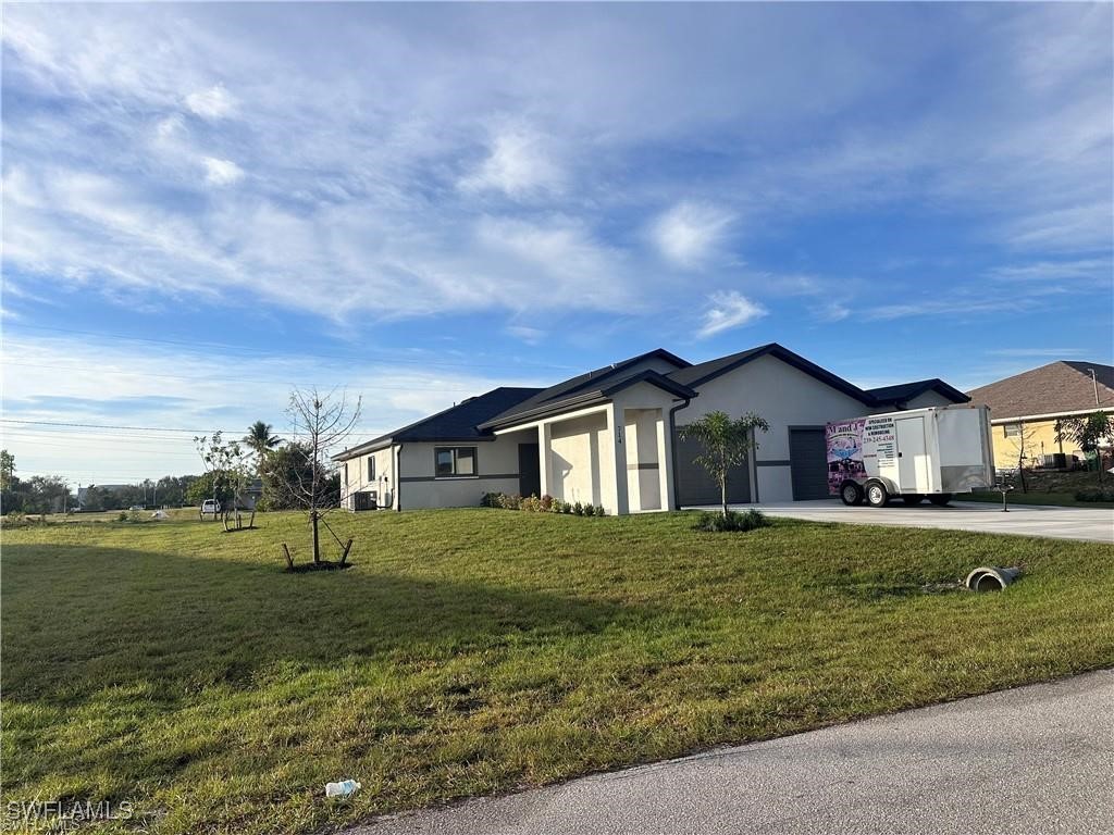 712/714 SE 8th Terrace Cape Coral FL 33990 224068170 image1