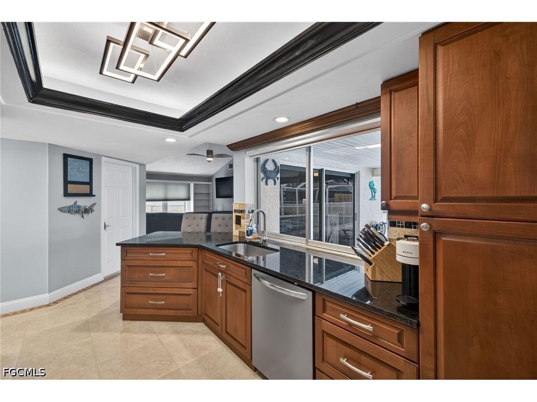 712 SE 32nd Terrace Cape Coral FL 33904 2026022161 image19