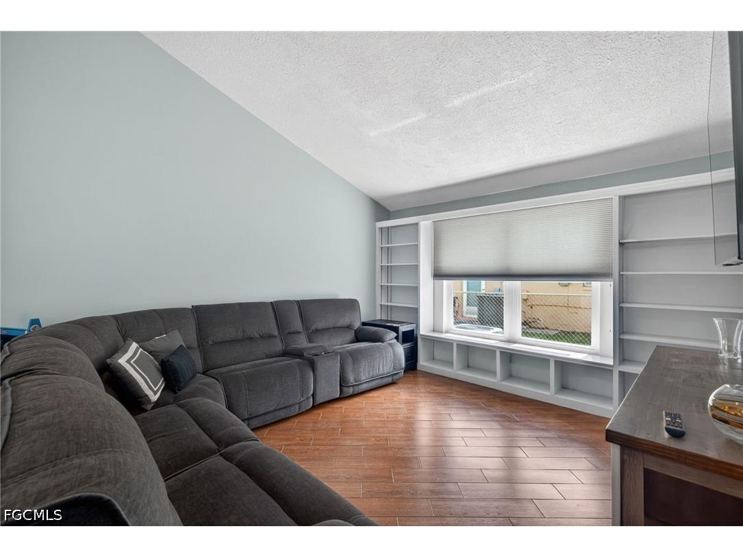 712 SE 32nd Terrace Cape Coral FL 33904 2026022161 image21