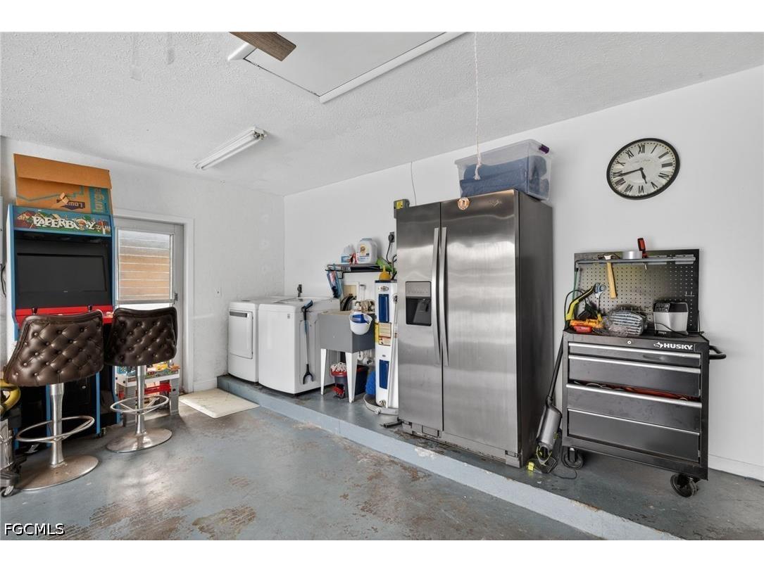 712 SE 32nd Terrace Cape Coral FL 33904 2026022161 image30