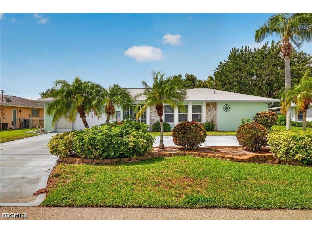712 SE 32nd Terrace Cape Coral FL 33904 2026022161 image4